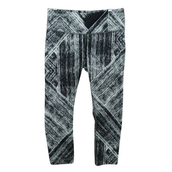 lululemon athletica Pants - Lululemon Wonder Under Yoga Crop Leggings